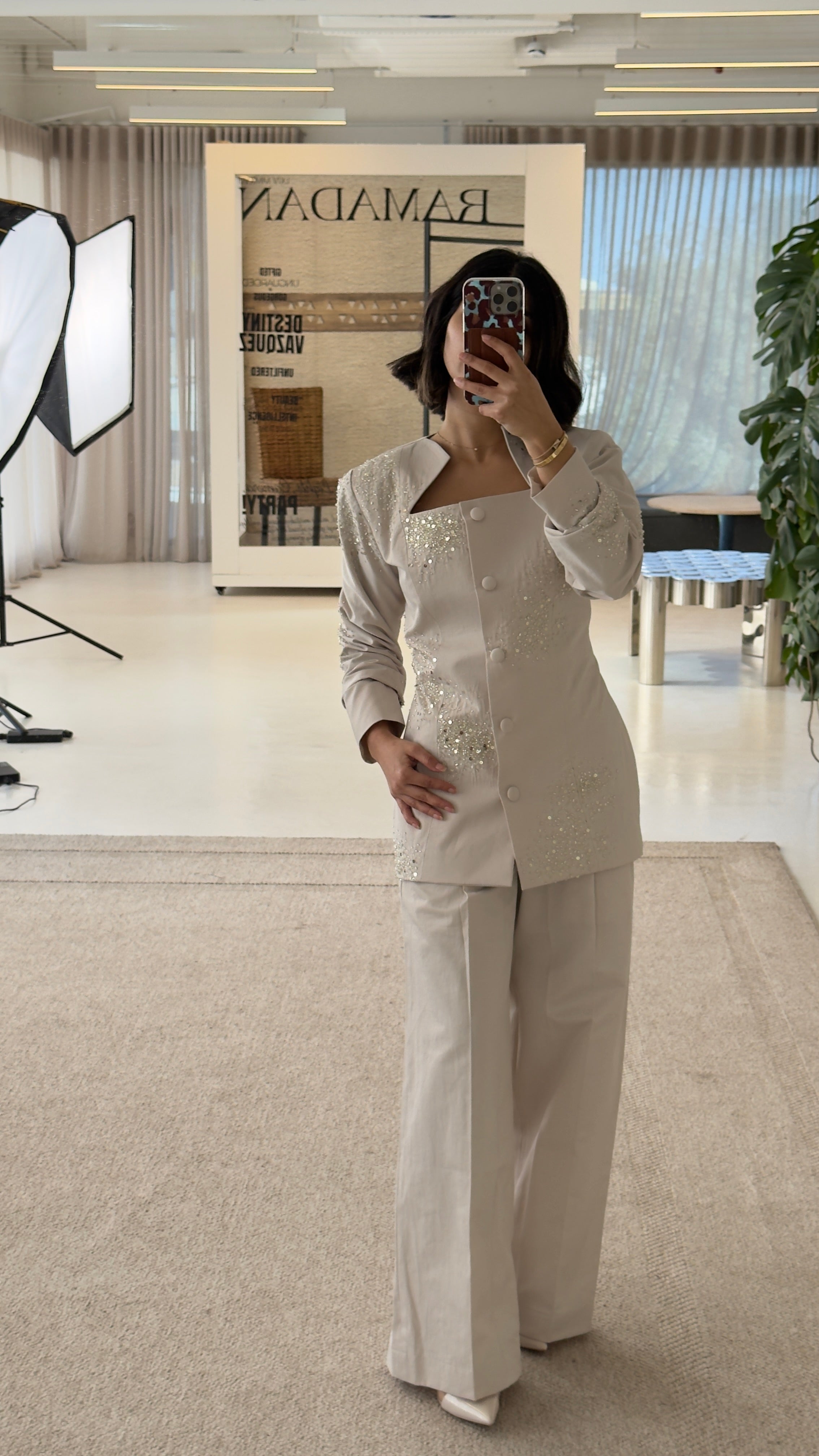bano sequin set