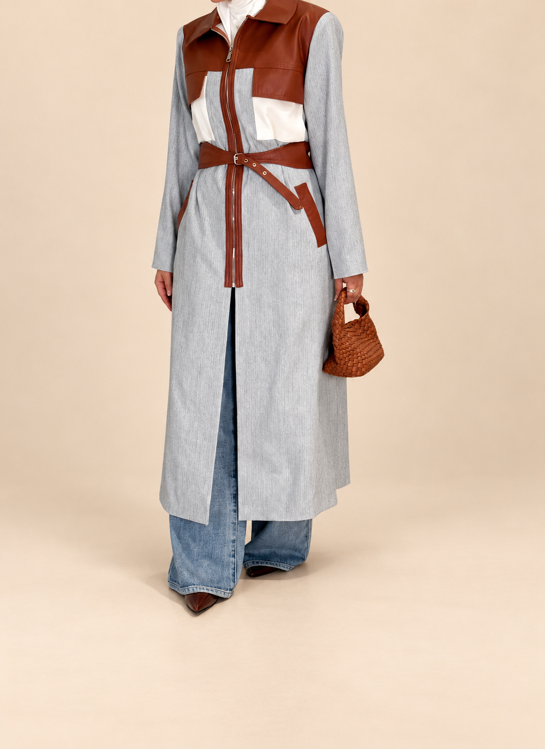 her coat trench – beige background